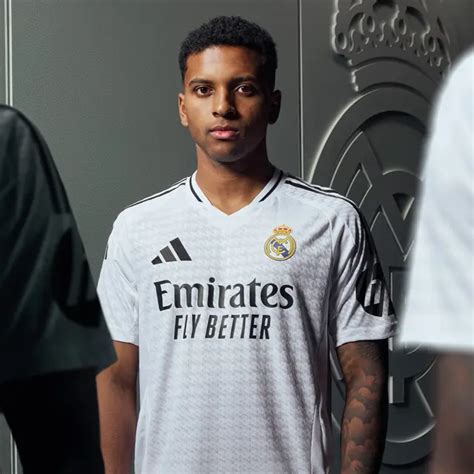 The Official Online Store for Real Madrid CF.